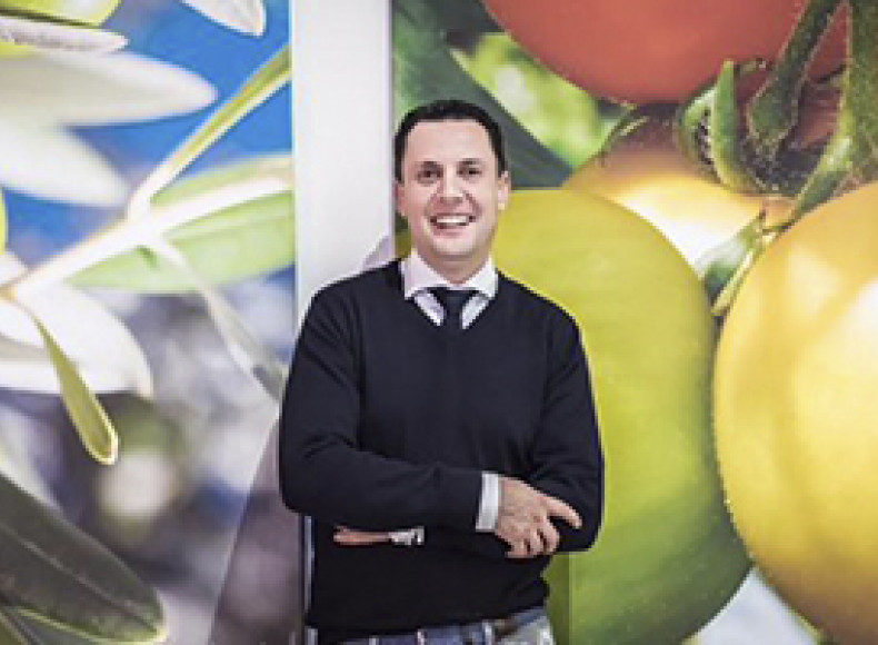 Ghalem Reggani gestart als kersverse consulent